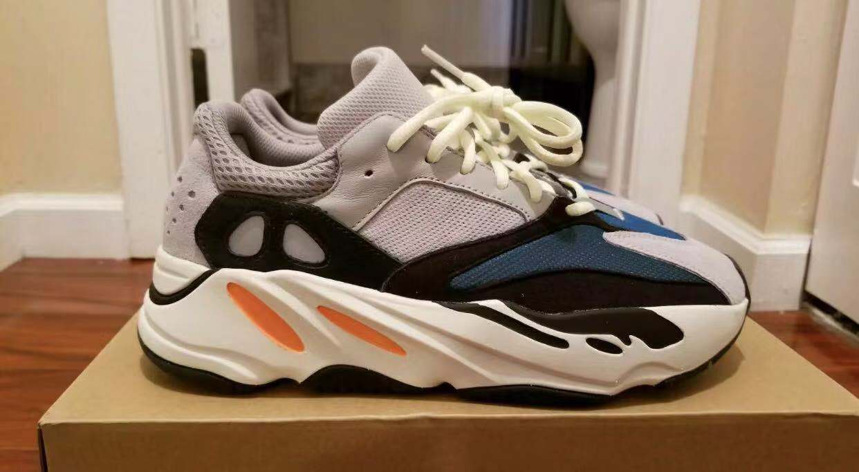 Adidas Yezzy 700 